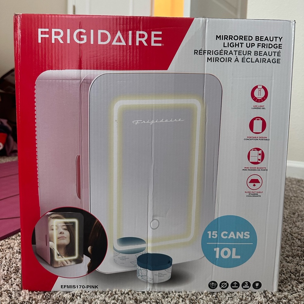 Mini Fridge - Frigidaire